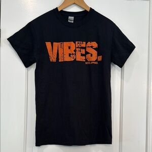 Gildan Black Tee with Orange VIBES Graphic Size Small